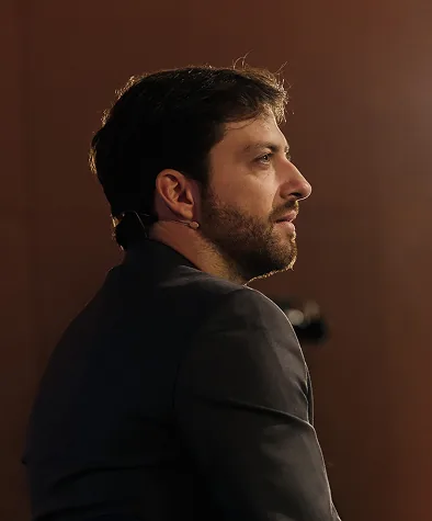 Luciano Larrossa